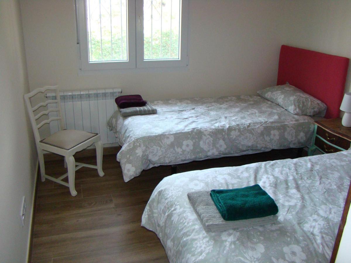 Chalet con piscina y BBQ para 10 personas San Martín de Valdeiglesias Esterno foto
